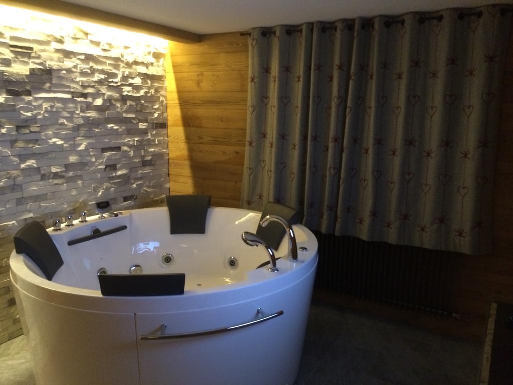 Le Chalet De L'Atelier - Le Nord Champéry Quarto foto